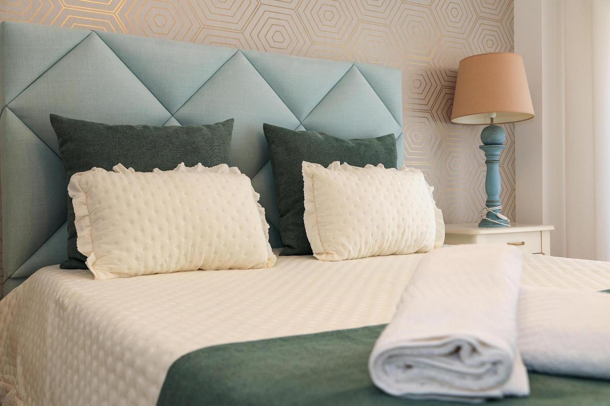 Moradia Chicharro Hotel Nazare Luaran gambar