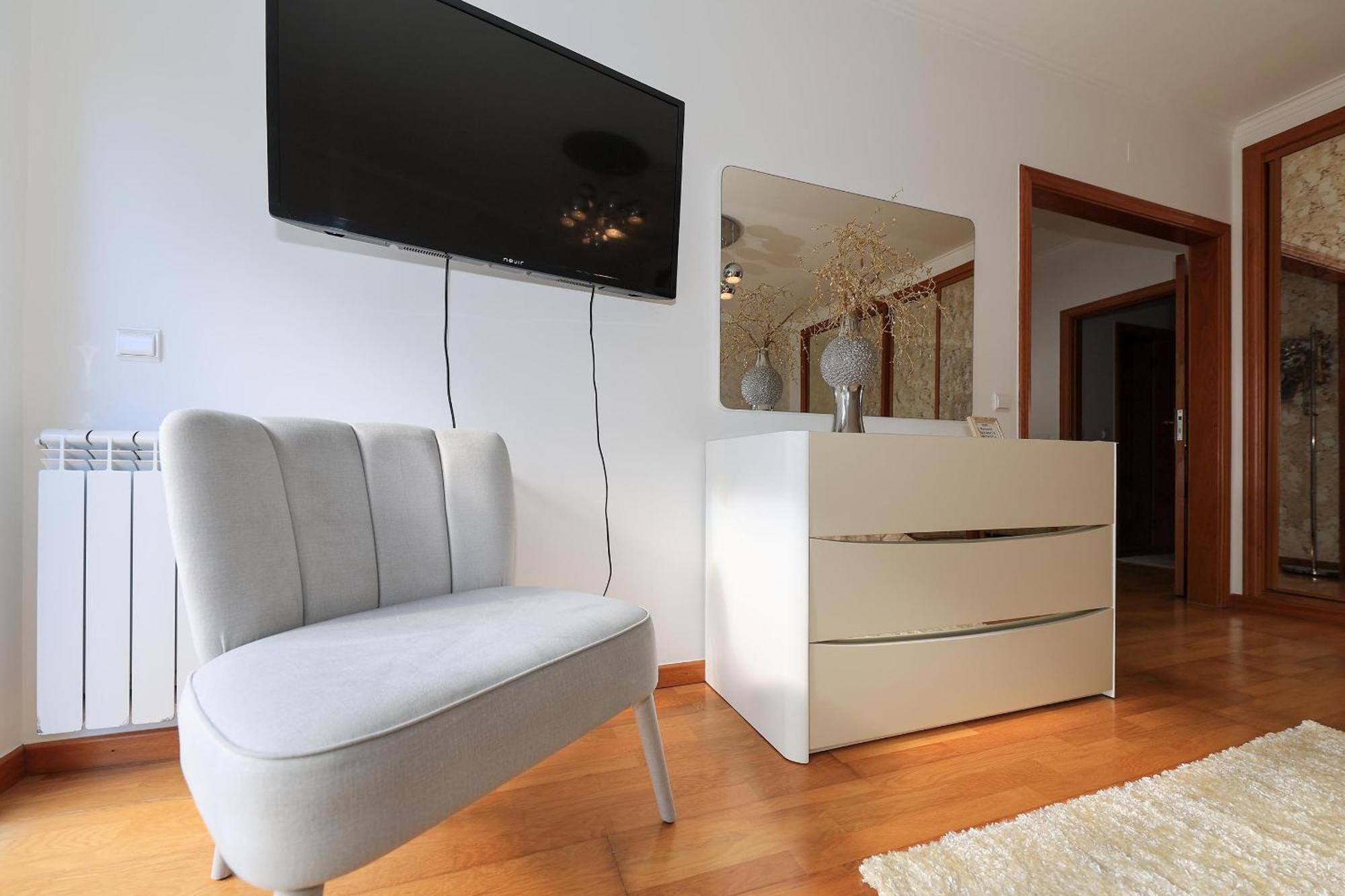 Moradia Chicharro Hotel Nazare Luaran gambar